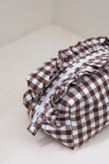 DARK BROWN GINGHAM FRILLS COSMETIC BAG Medium
