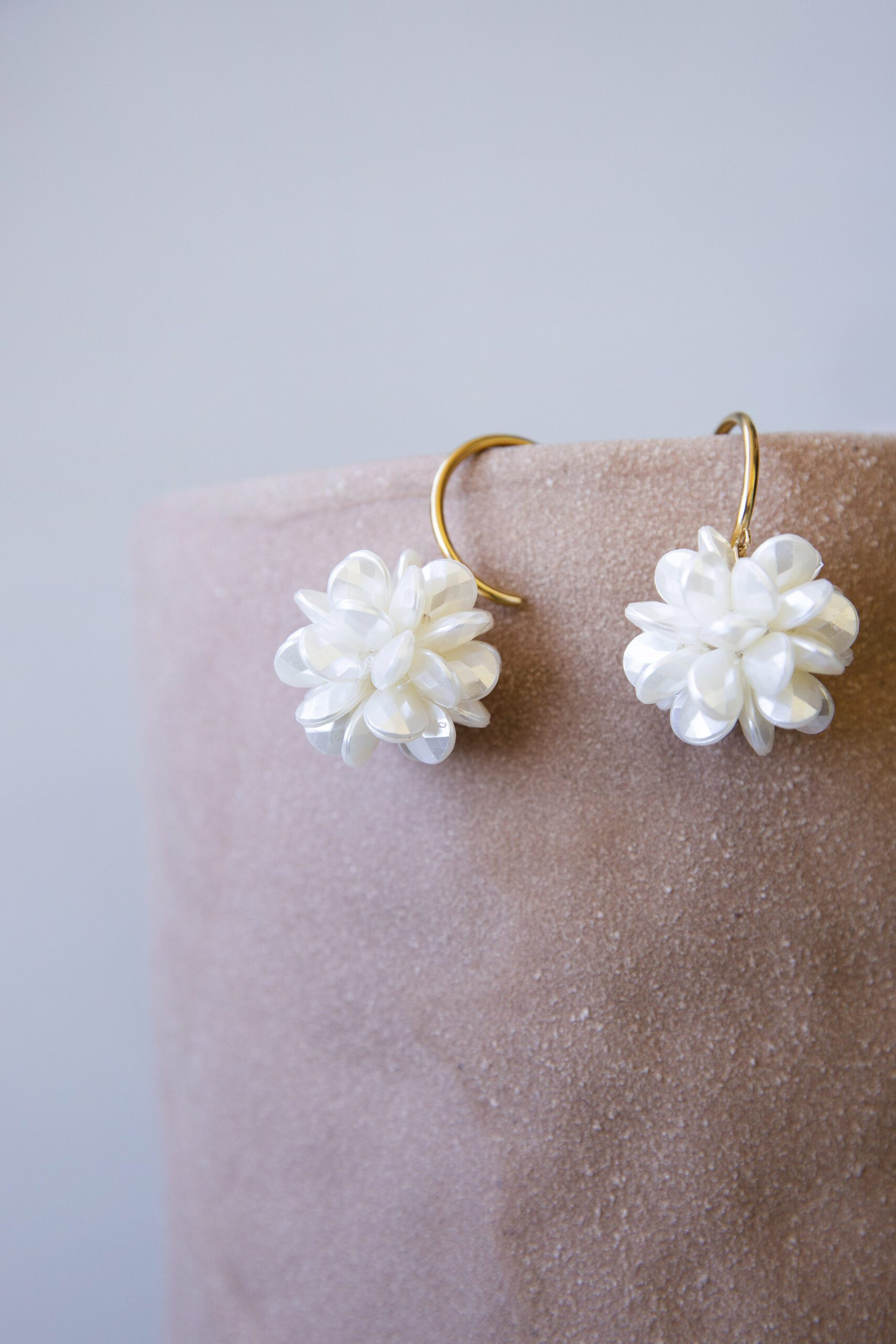 TM4A8258 Blossom Hoops - Image 1